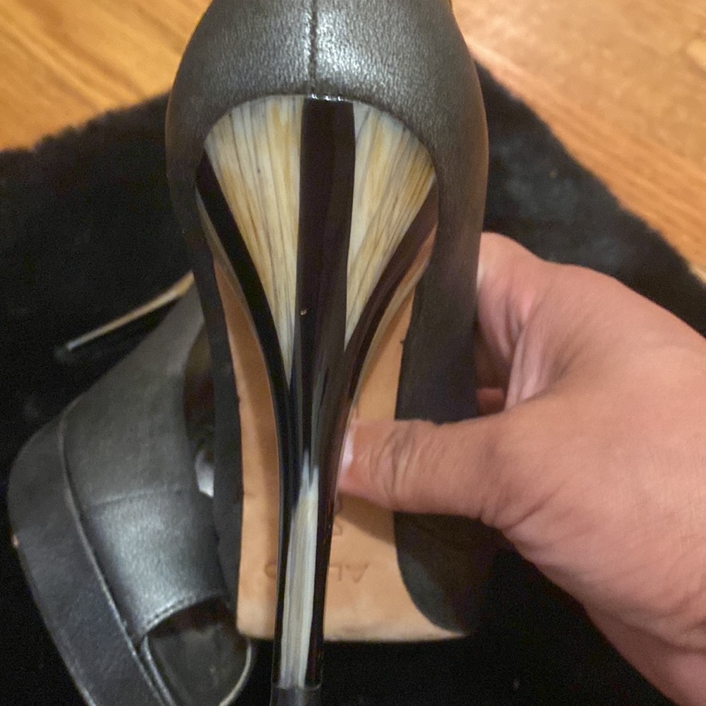 Aldo - Picture 2 of 3